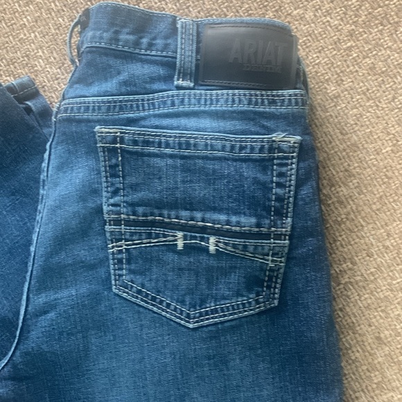 Men’s Ariat jeans - Picture 2 of 7